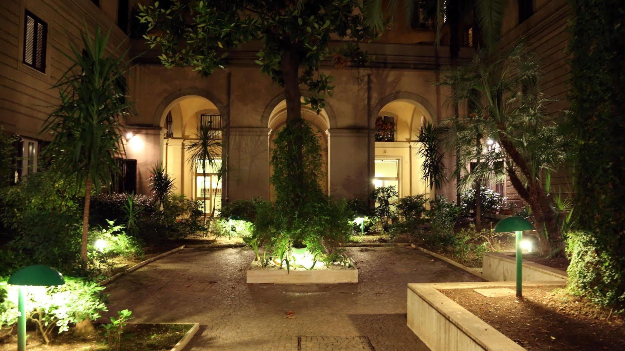 Caroline Rooms Rome Roma Exterior foto
